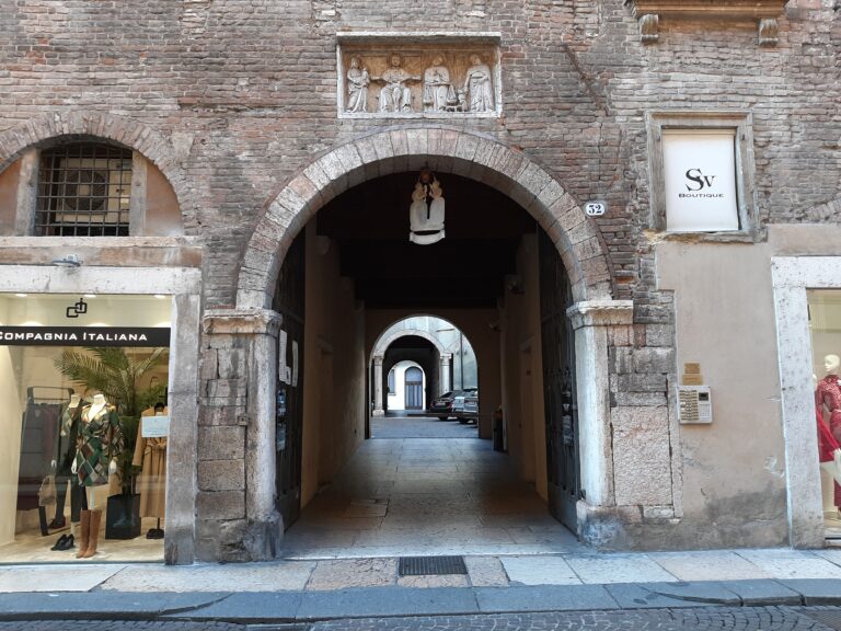 FOTO 3- Stallo delle Vecchie